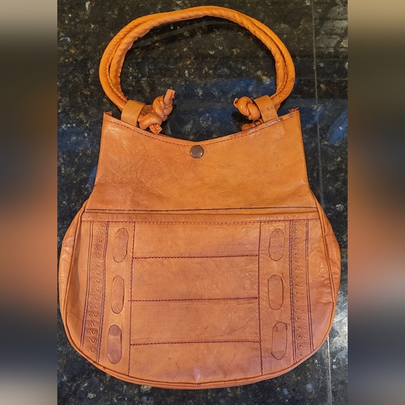 Vintage Tooled/Embossed Tan Leather Purse - Picture 6 of 13